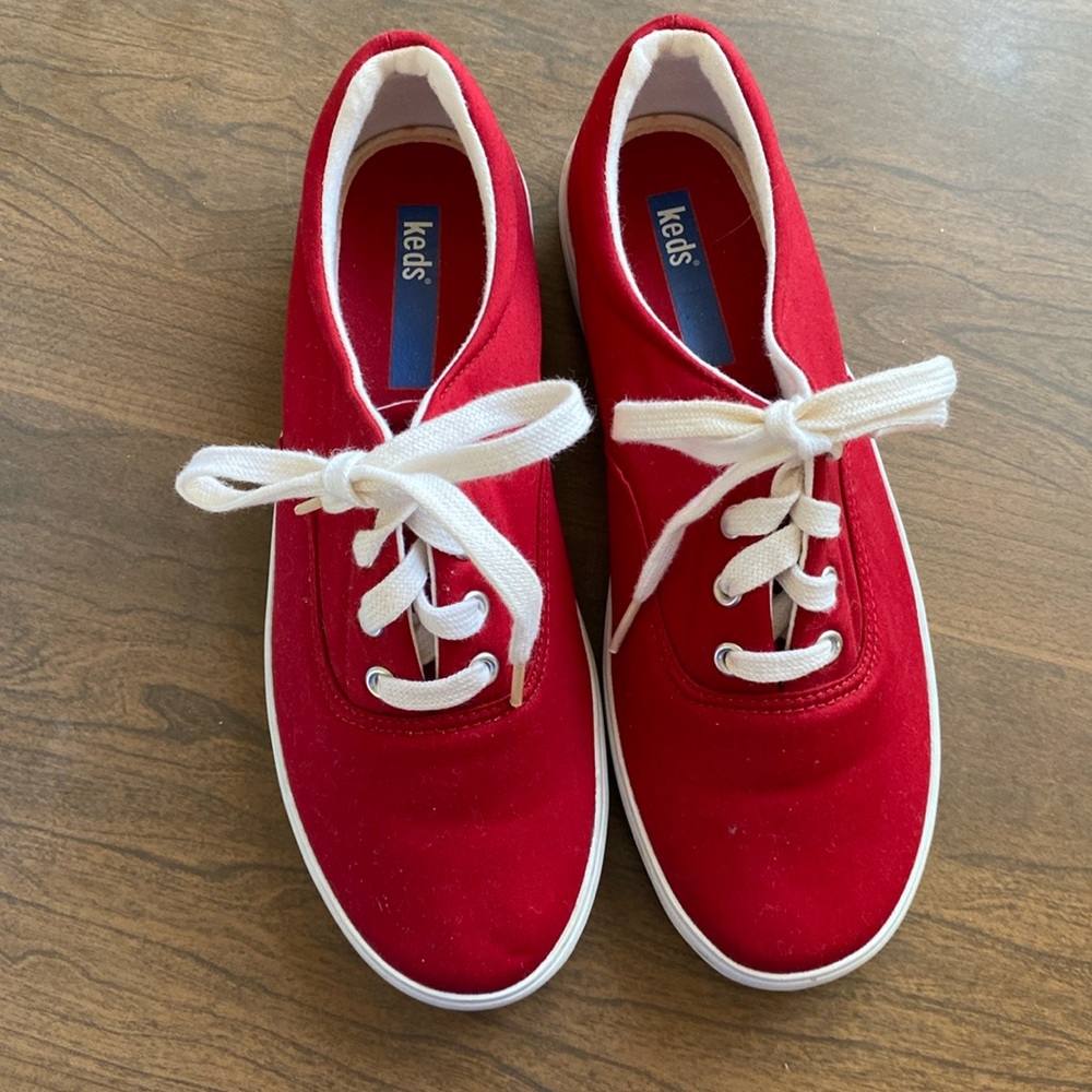 Like New Red Keds